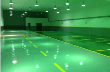 環氧地坪漆施工時為什么有刺鼻的氣味？有毒嗎？