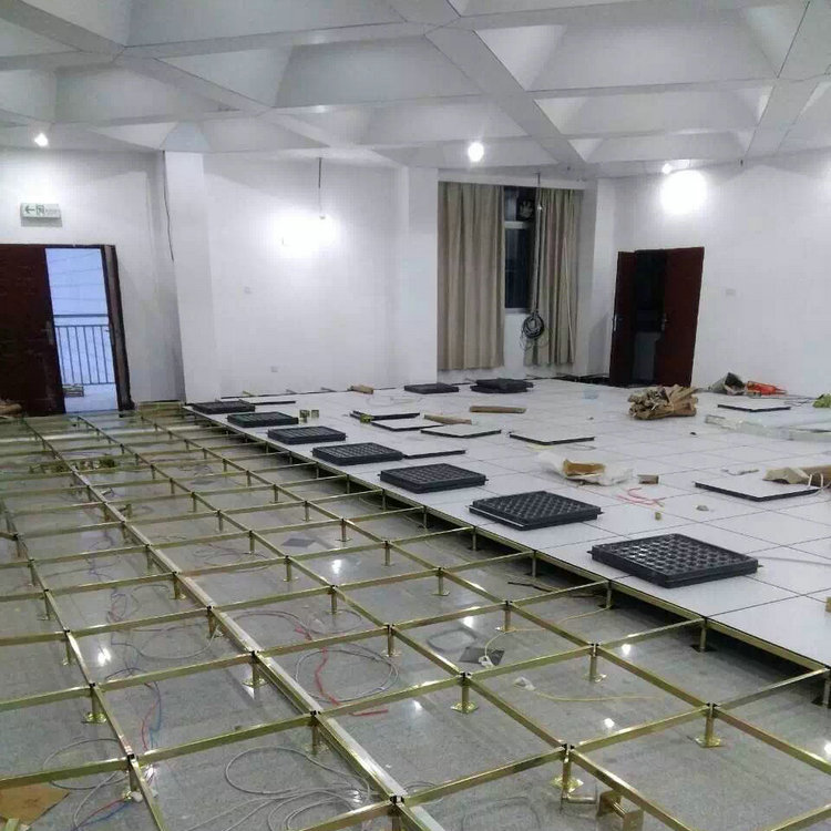 機房防靜電地板有幾種，機房為什么要采用防靜電地板