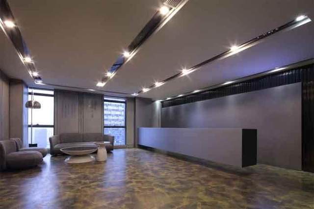 仿古地坪漆讓企業地坪具有更高藝術感的空間